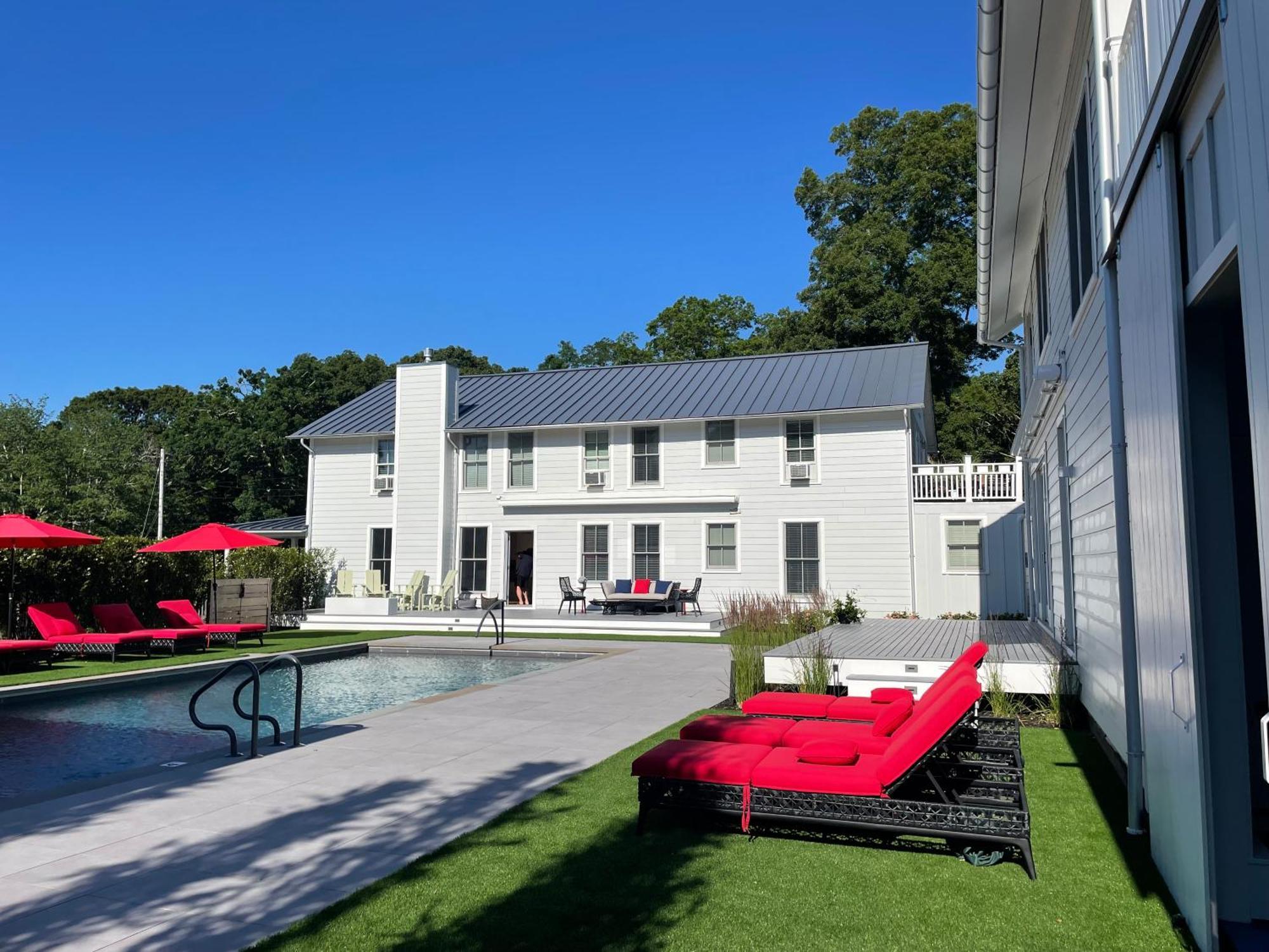 Seven Resort Style Inn Near Beach Shelter Island Heights Exterior foto